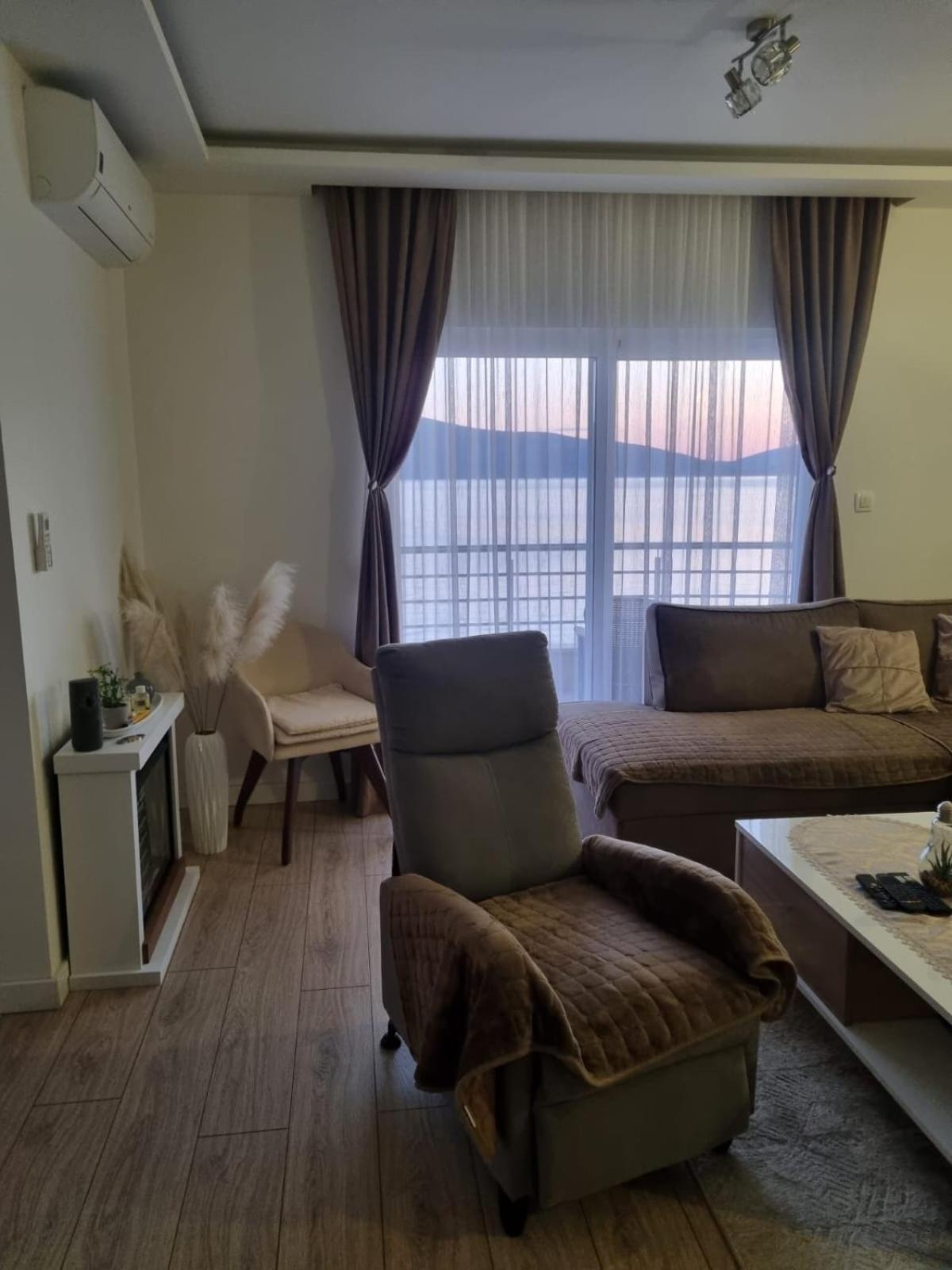 Matkovic Residence Tivat Eksteriør billede