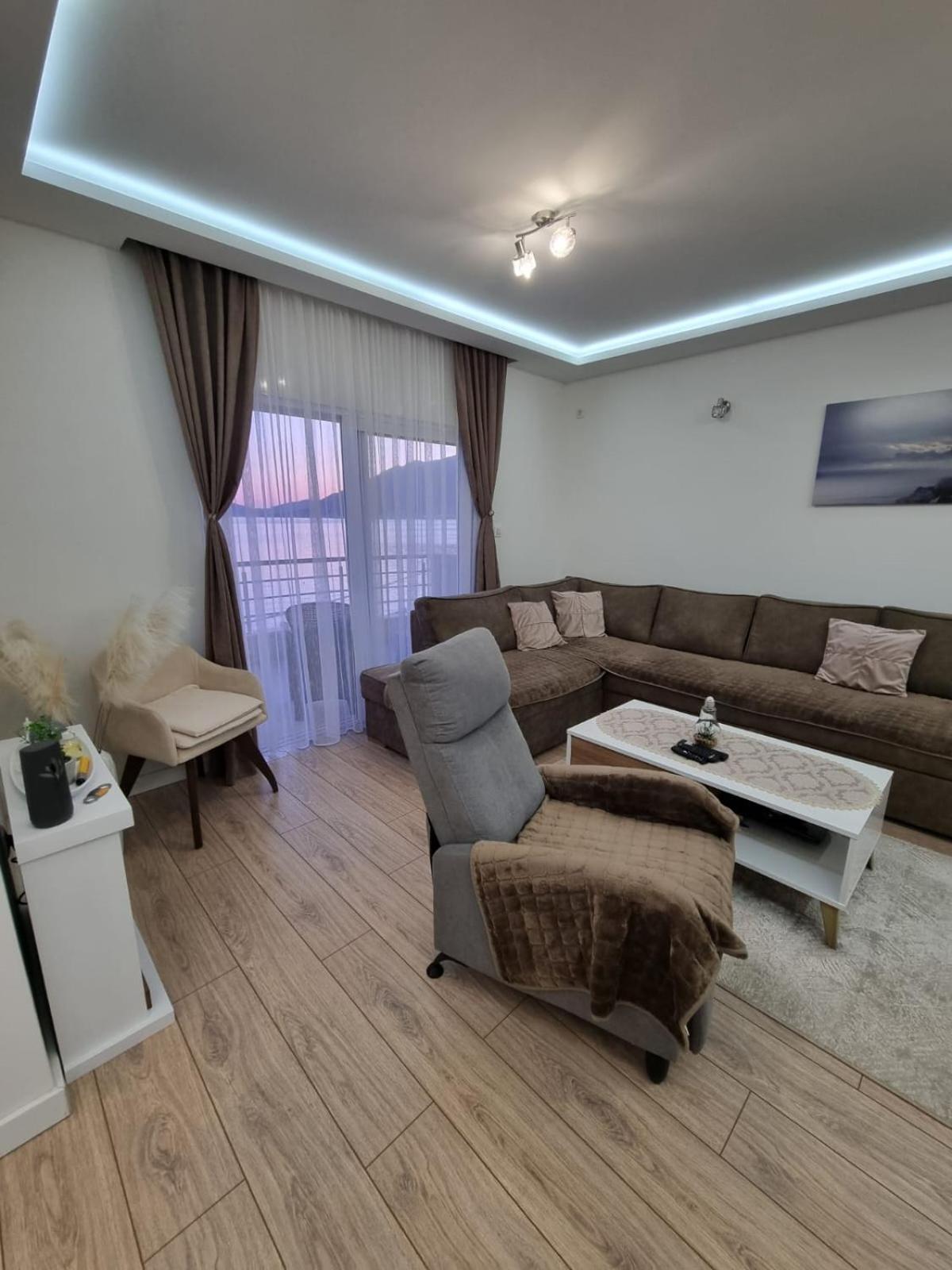 Matkovic Residence Tivat Eksteriør billede