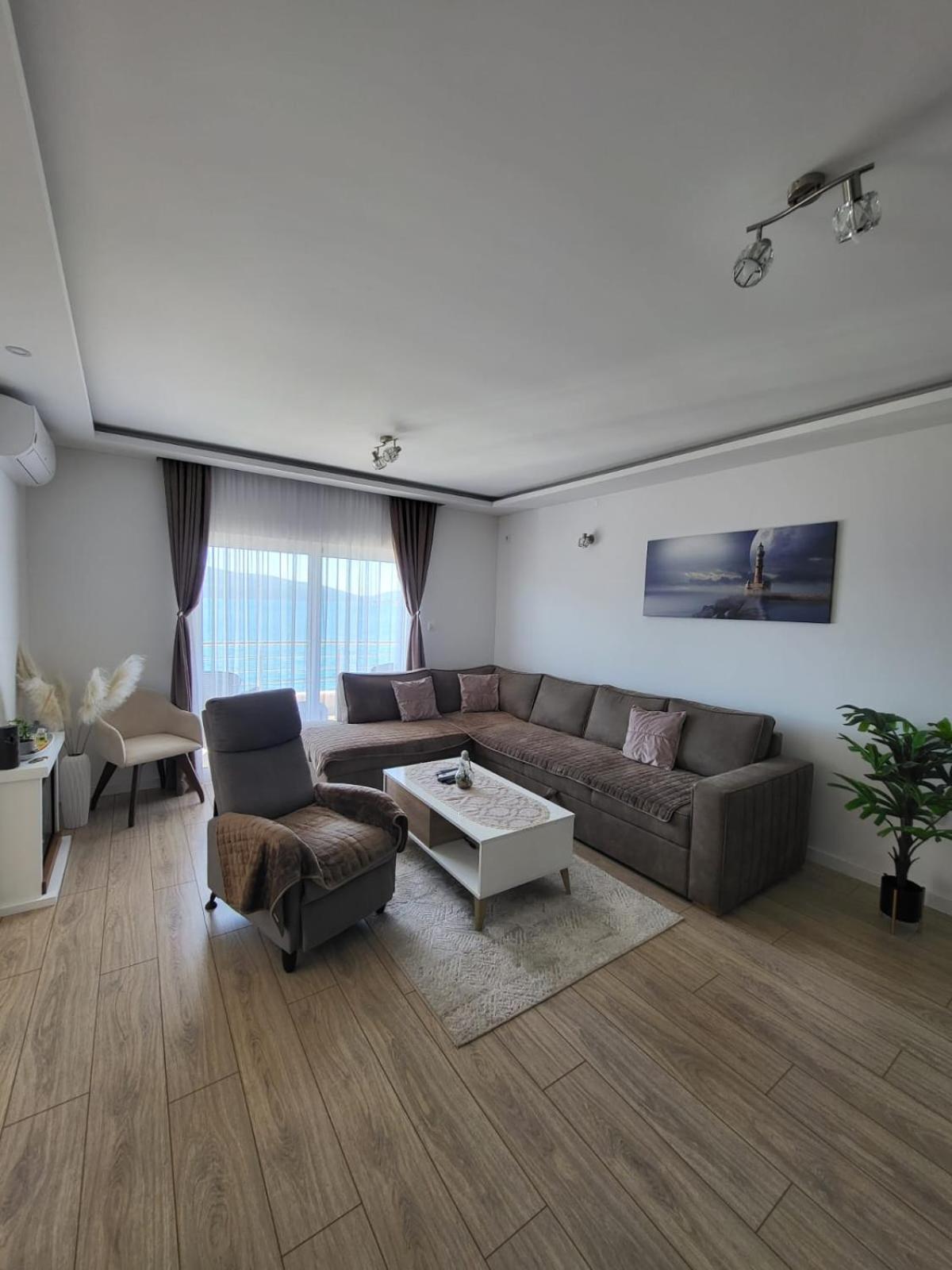 Matkovic Residence Tivat Eksteriør billede